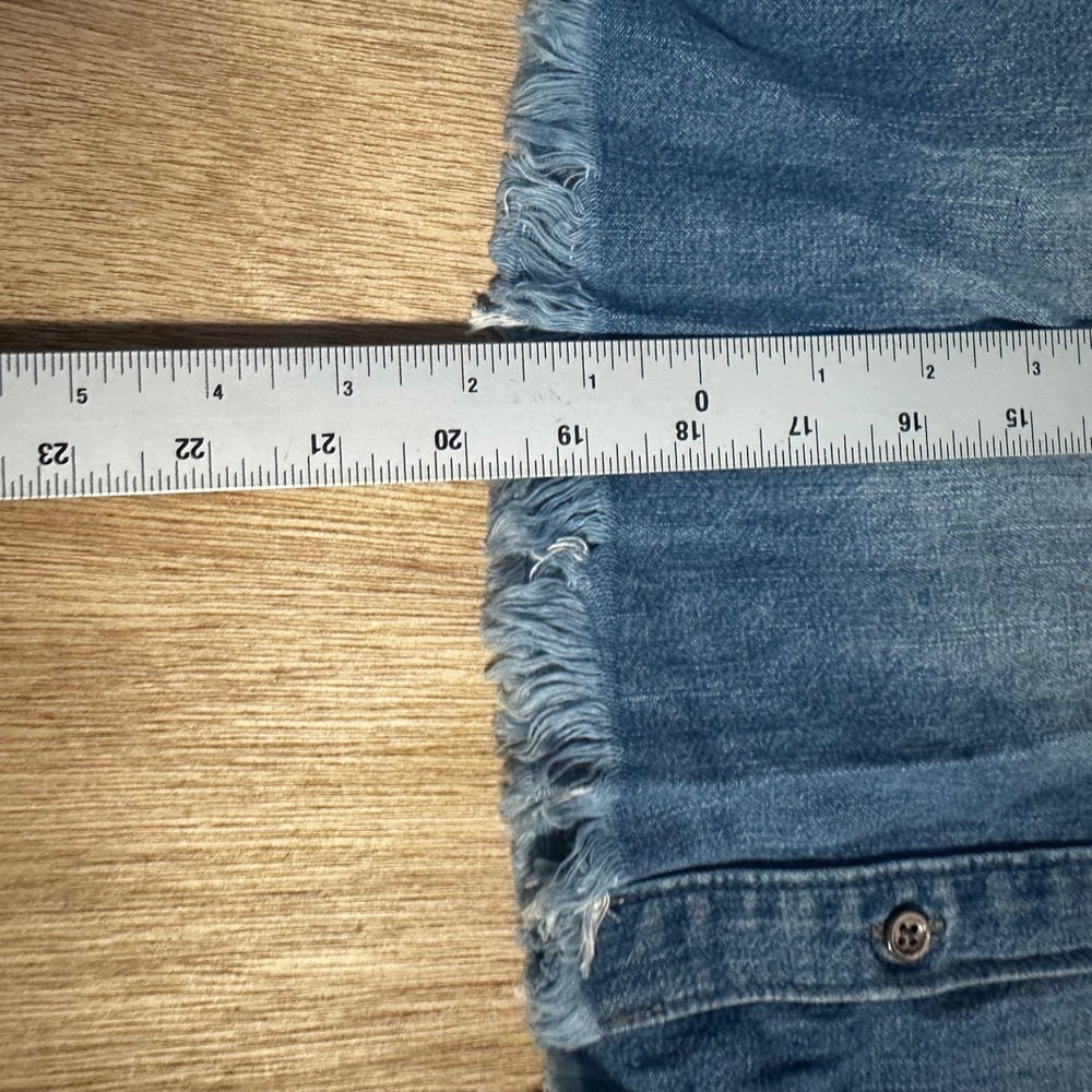 Hudson Jeans Denim Cropped Distressed Frayed Hem Button Down Shirt Jacket SM - Picture 2 of 8